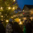 Bilck auf den weihnachtlich geschmückten Hof mit großem Tannenbaum, Foto: Daniela Incoronato